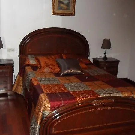 Holiday Barrio Gardado *